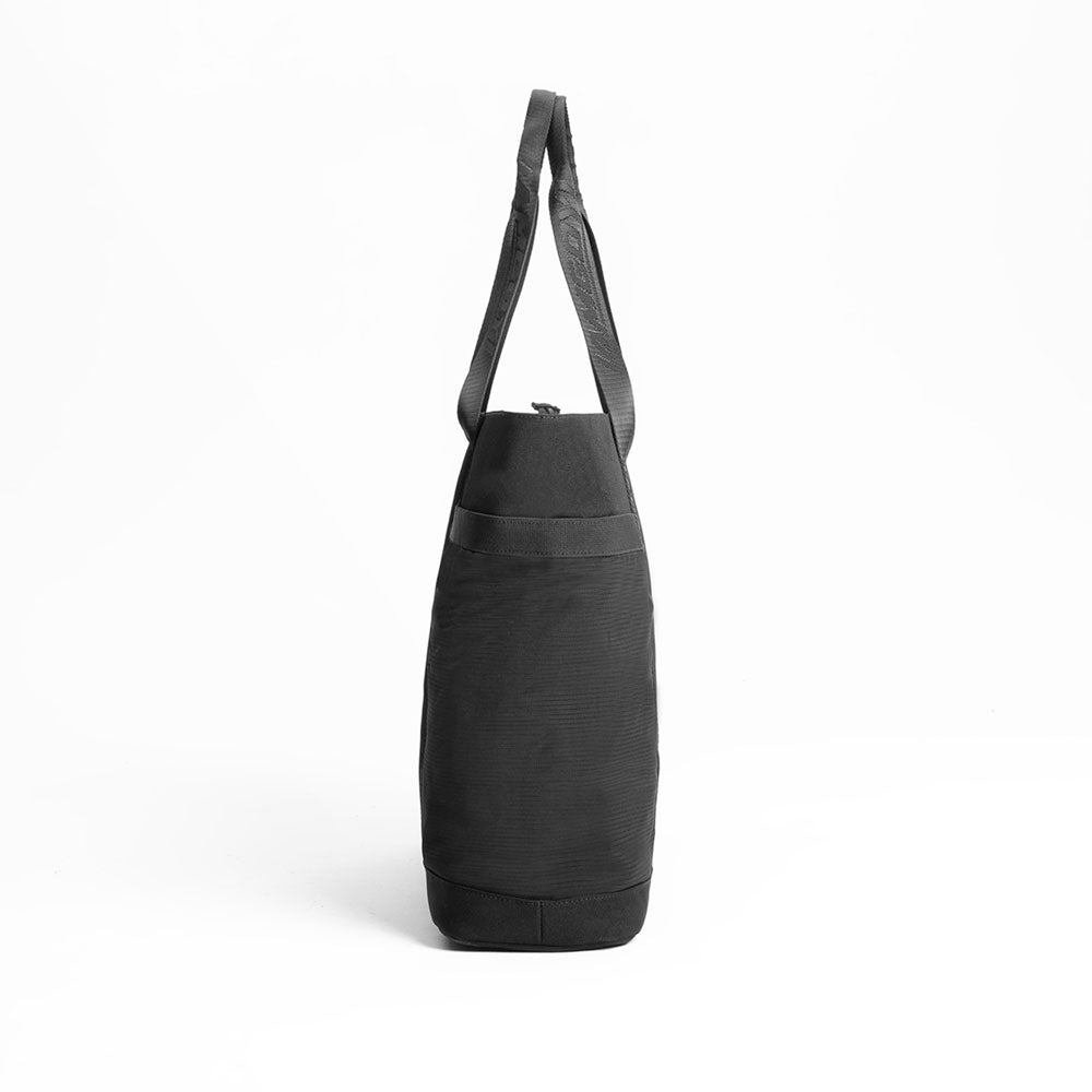 LAMGOYI กระเป๋าโท้ท สายฟิตเนส Fitness Tote Bag รุ่น FLOW สีดำ (Black)-7