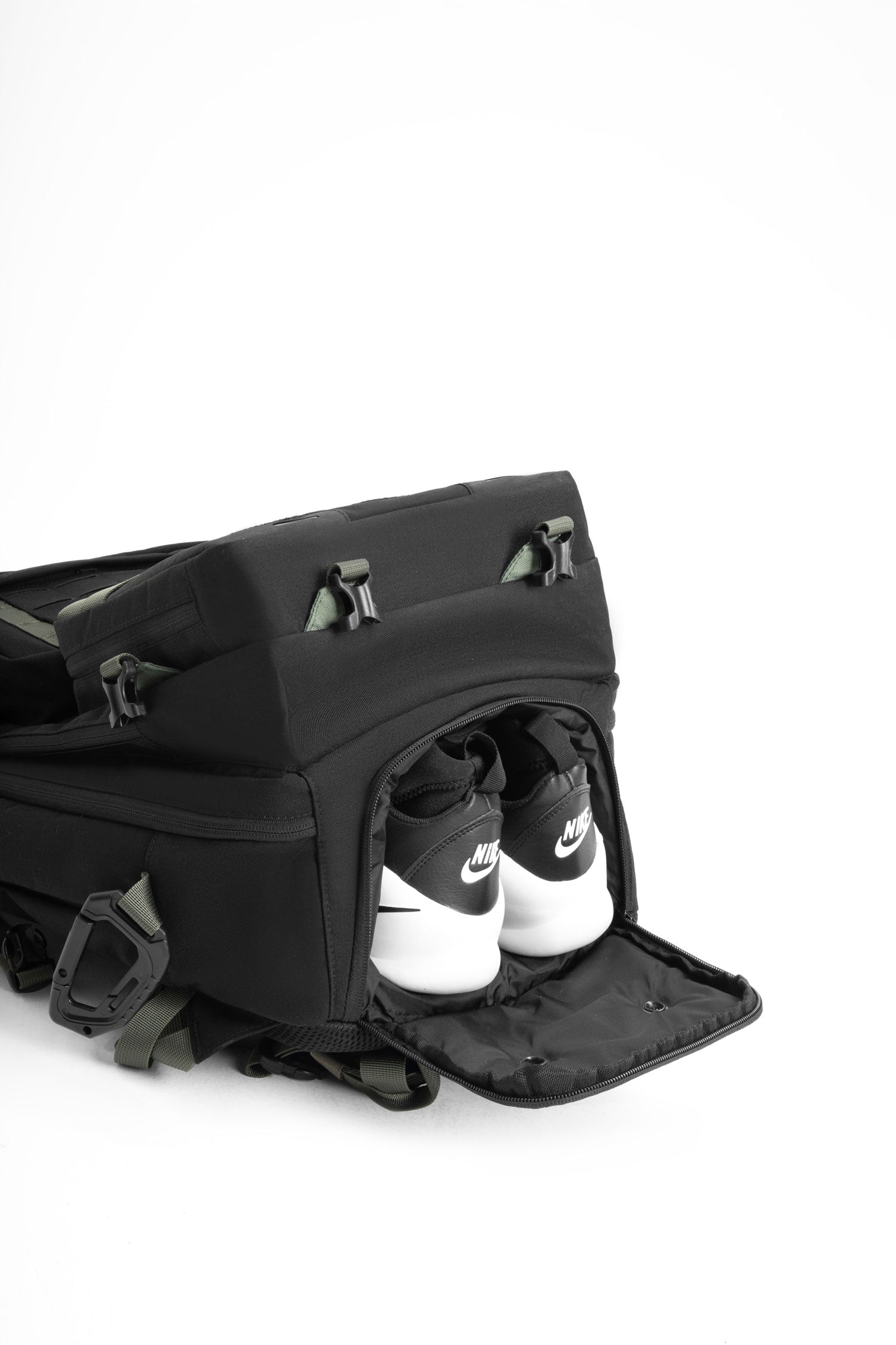 LAMGOYI กระเป๋าเป้ สายฟิตเนส GYM & HYROX Backpack 35L รุ่น TRAIN สีดำ-เขียว (Black-Green)-20