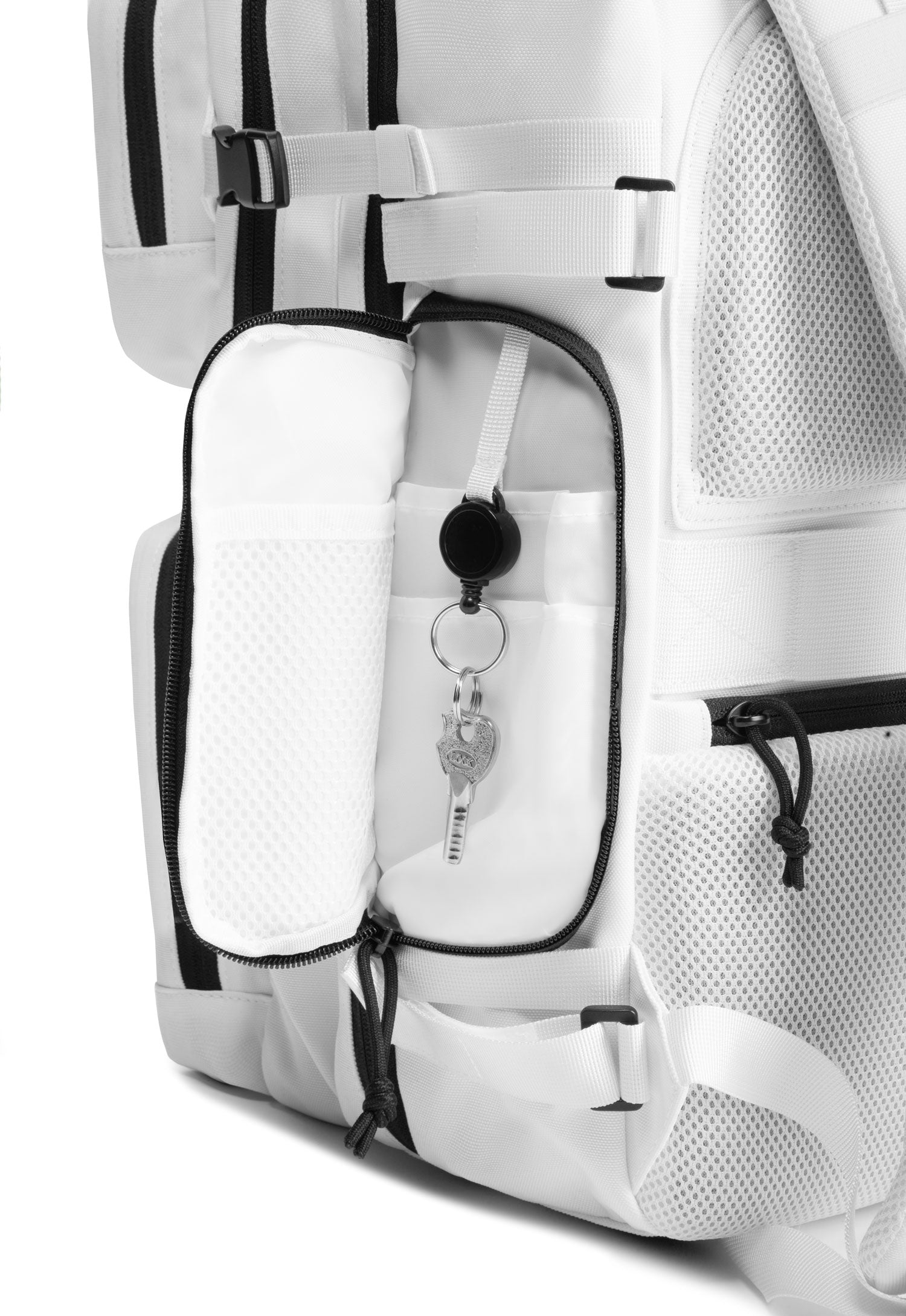 LAMGOYI กระเป๋าเป้ สายฟิตเนส GYM & HYROX Backpack 35L รุ่น TRAIN สีขาว (White)-14